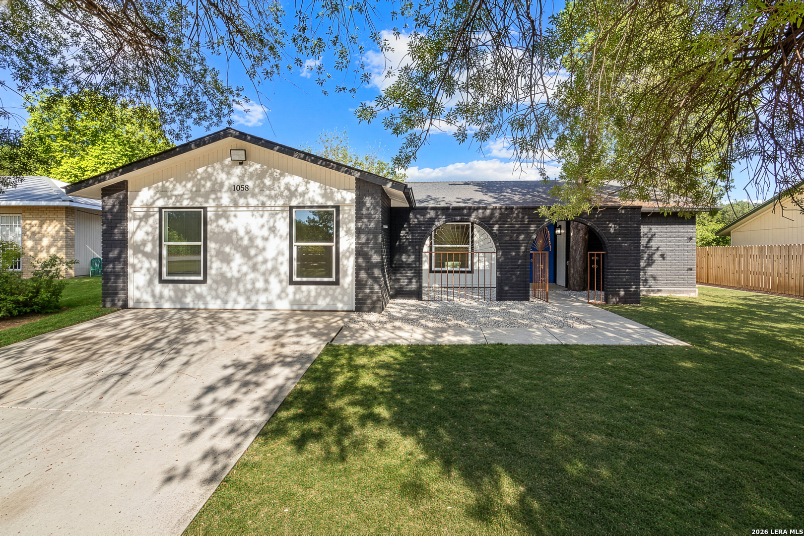 1058 Bridle Forest San Antonio TX 78245