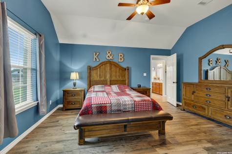 175 Creekwood Drive Gonzales TX 78629