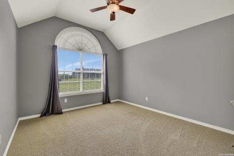 175 Creekwood Drive Gonzales TX 78629