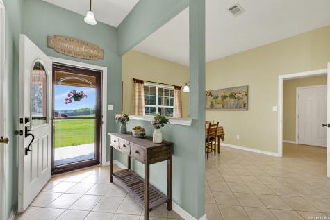 175 Creekwood Drive Gonzales TX 78629