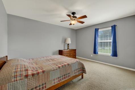 175 Creekwood Drive Gonzales TX 78629