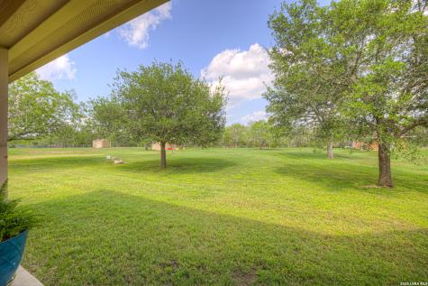 175 Creekwood Drive Gonzales TX 78629