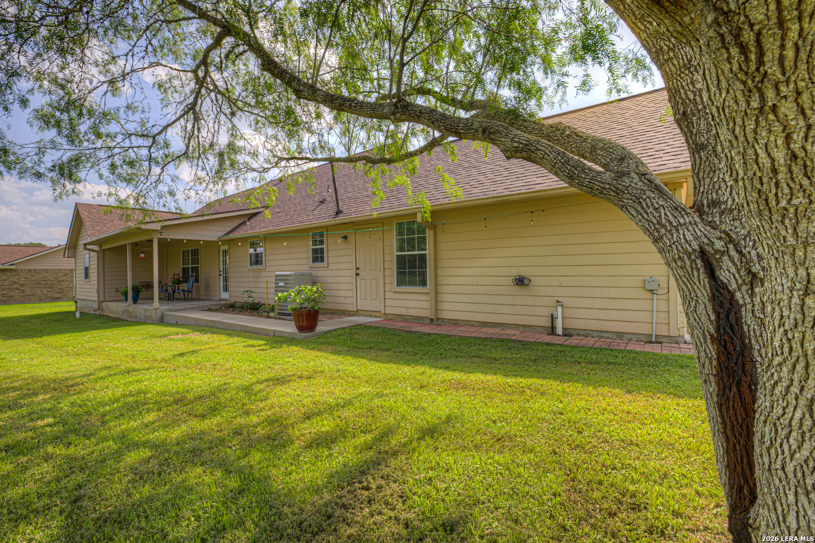 175 Creekwood Drive Gonzales TX 78629