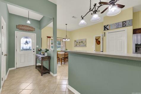 175 Creekwood Drive Gonzales TX 78629