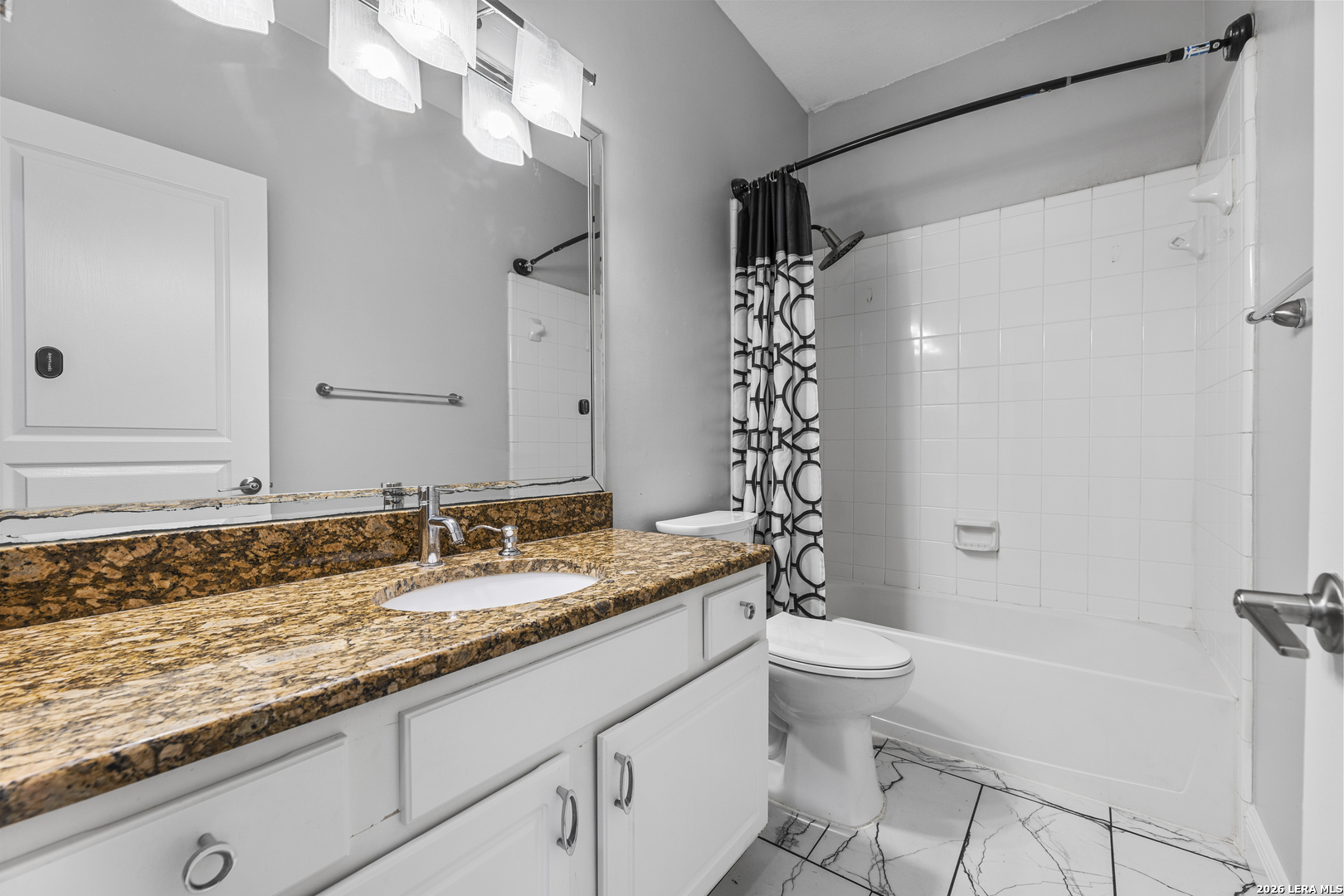 2555 Crested Heights Schertz TX 78154
