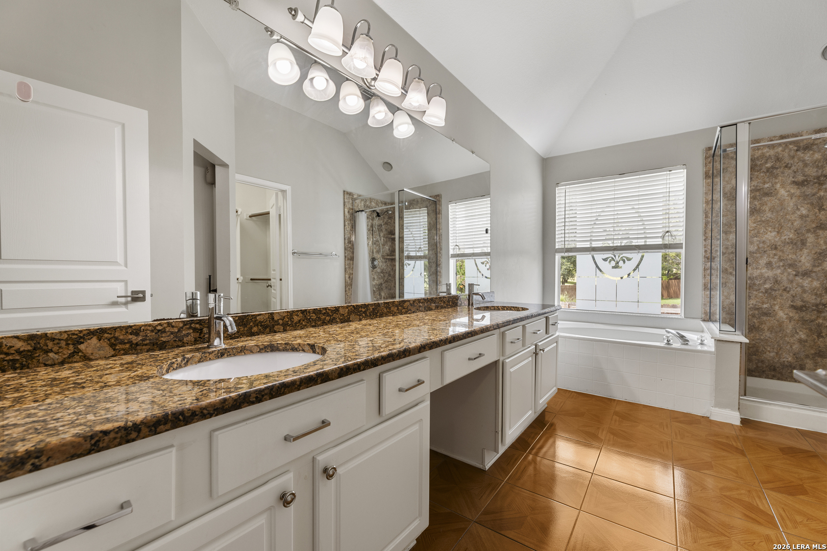 2555 Crested Heights Schertz TX 78154