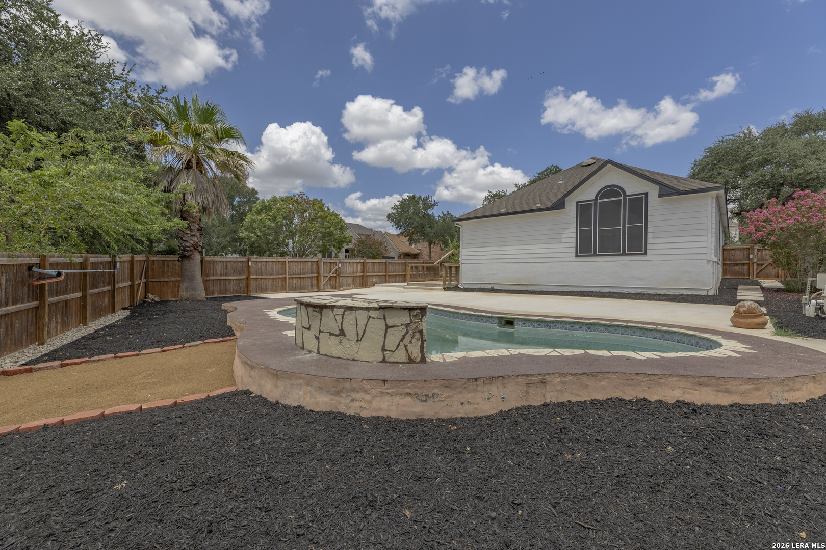 2555 Crested Heights Schertz TX 78154