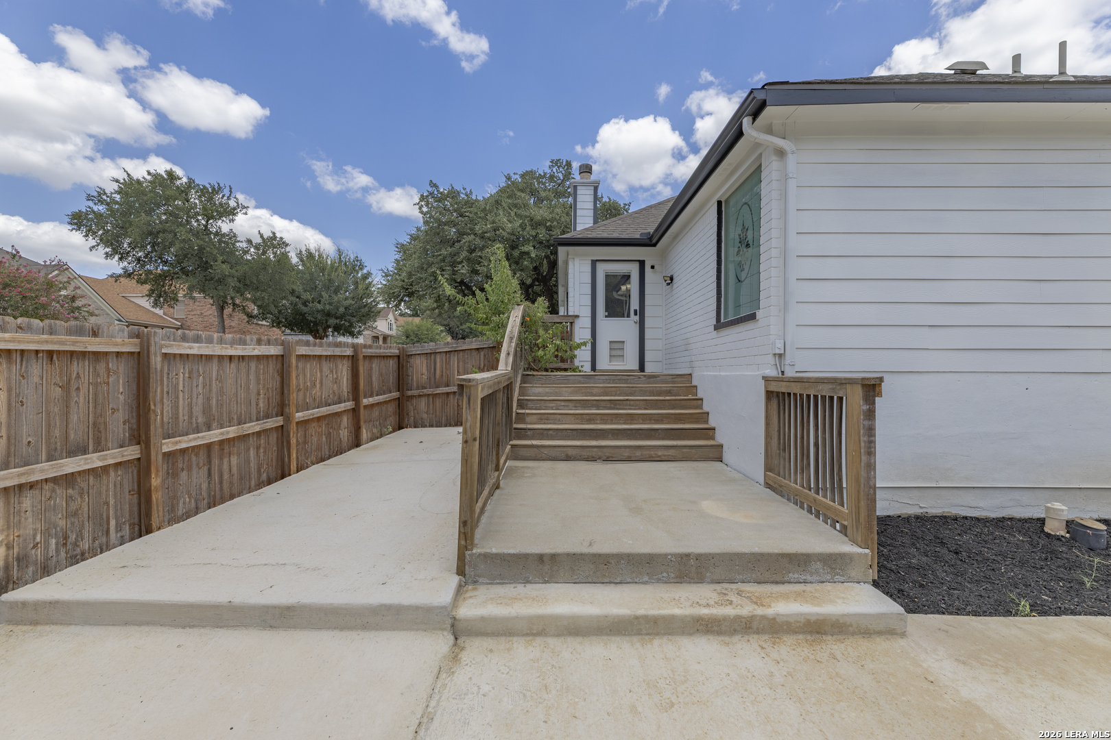 2555 Crested Heights Schertz TX 78154