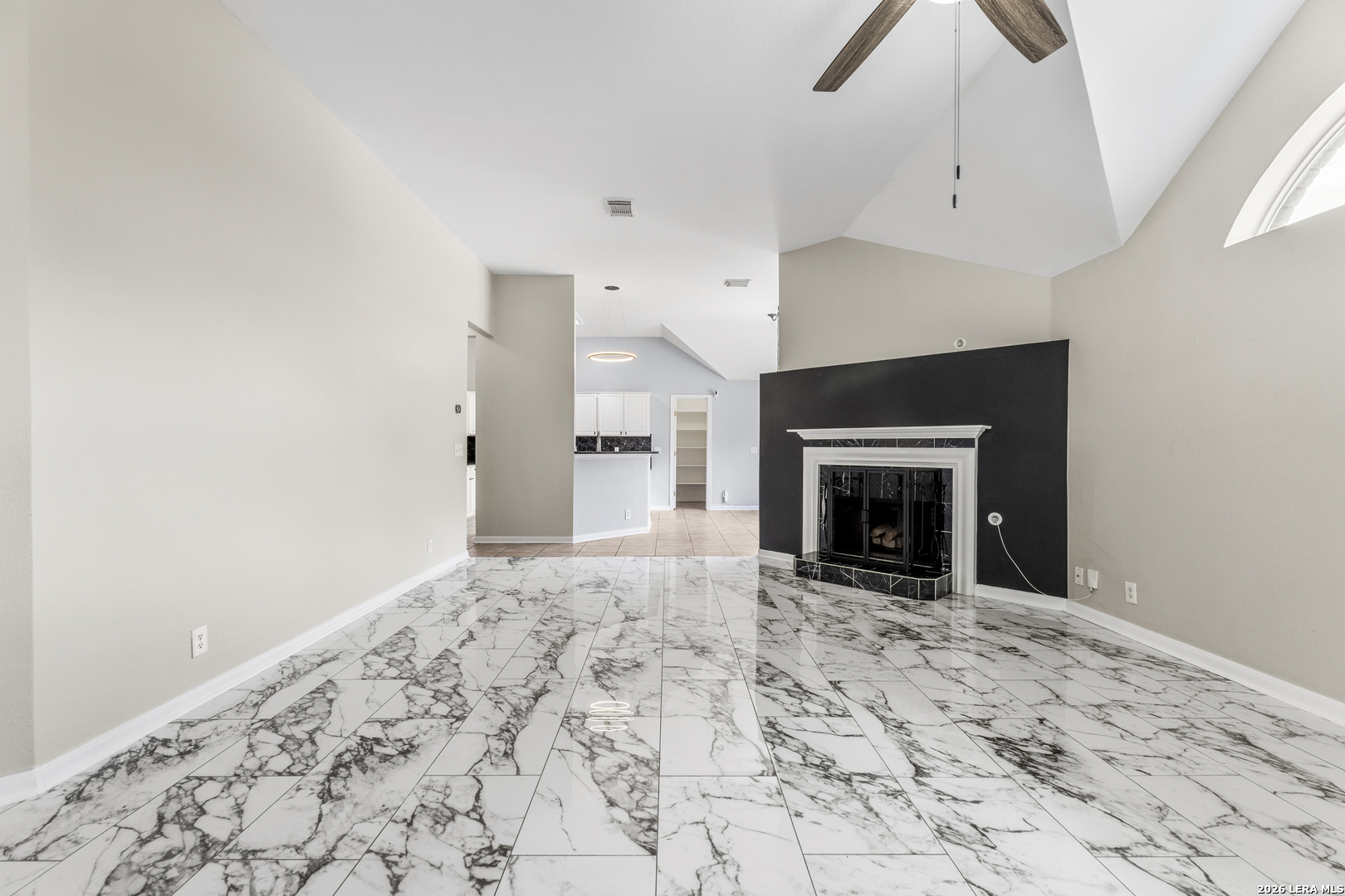 2555 Crested Heights Schertz TX 78154