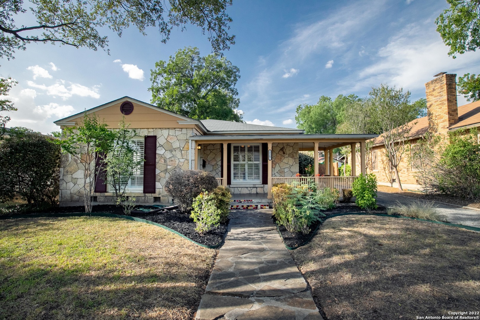 2167 W Summit Avenue San Antonio TX 78201