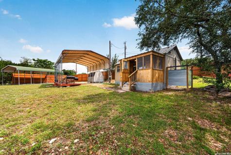 248 Lakeshore Bandera TX 78003