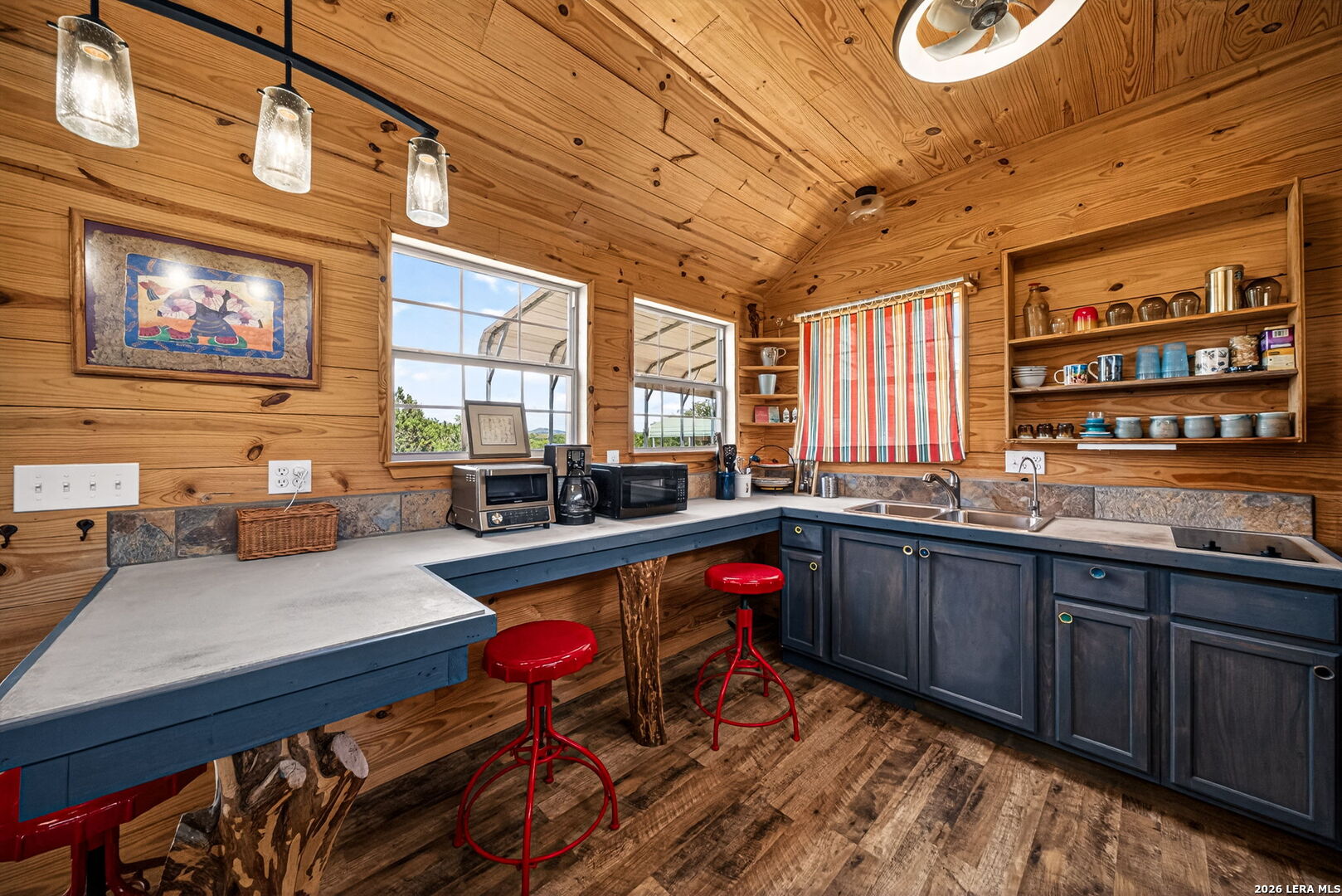 248 Lakeshore Bandera TX 78003