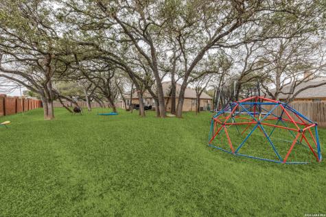 1325 Black Oak Drive Schertz TX 78154