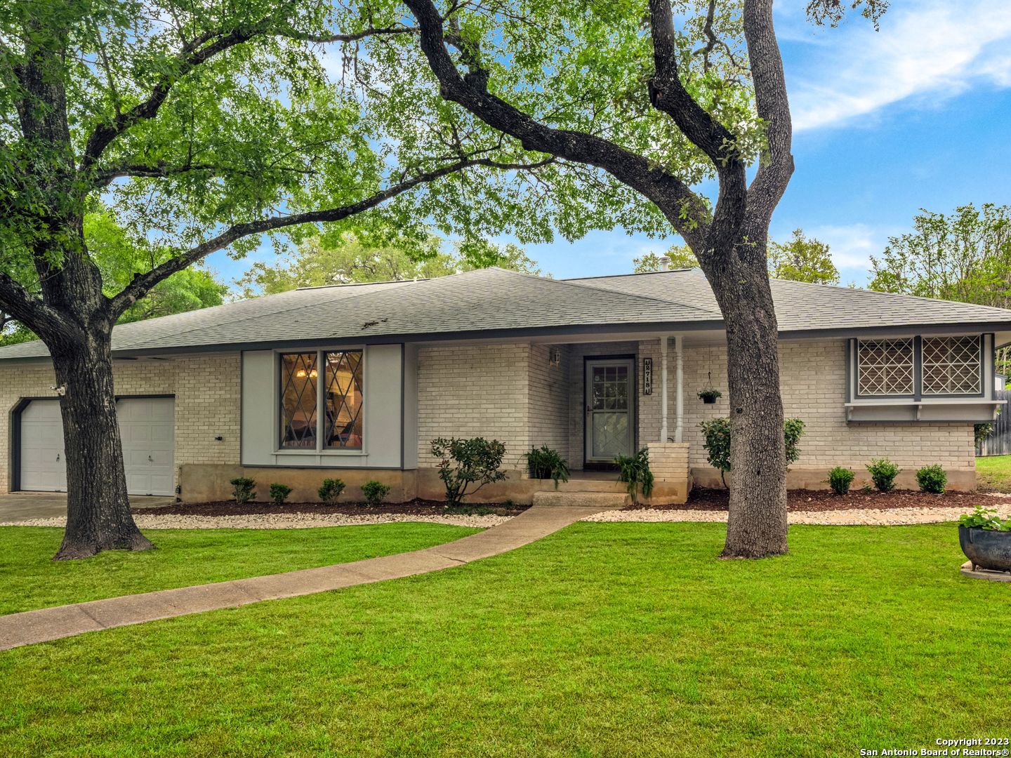 2718 Whisper Hill Street San Antonio TX 78230