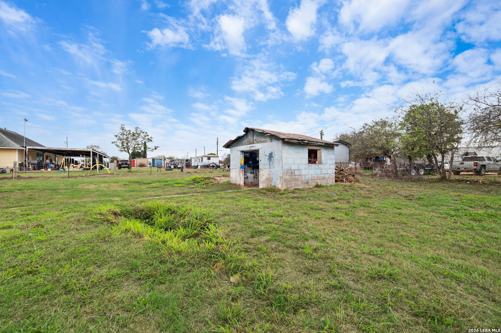 844 County Road 6846 Lytle TX 78052