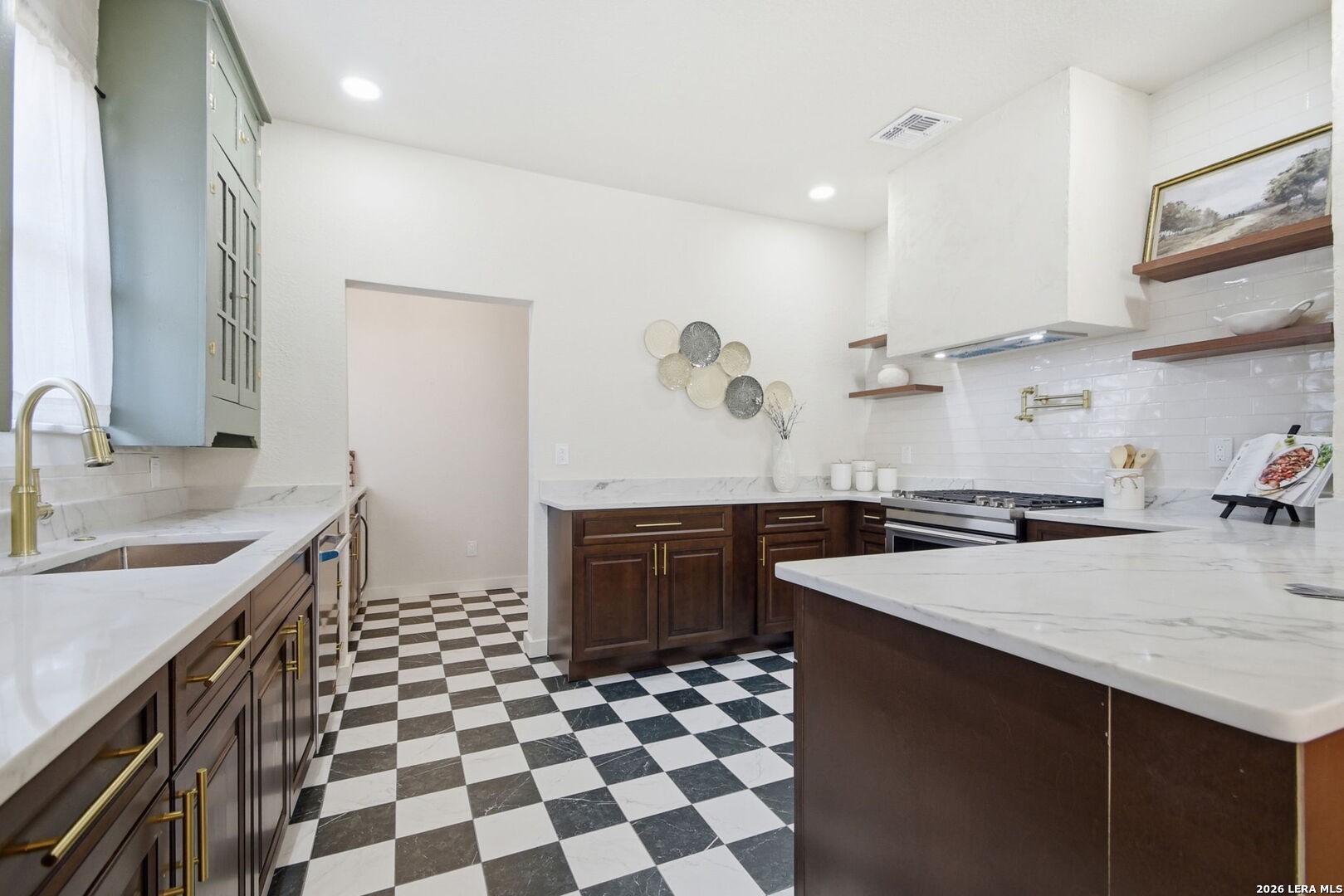 619 W Kings Highway San Antonio TX 78212