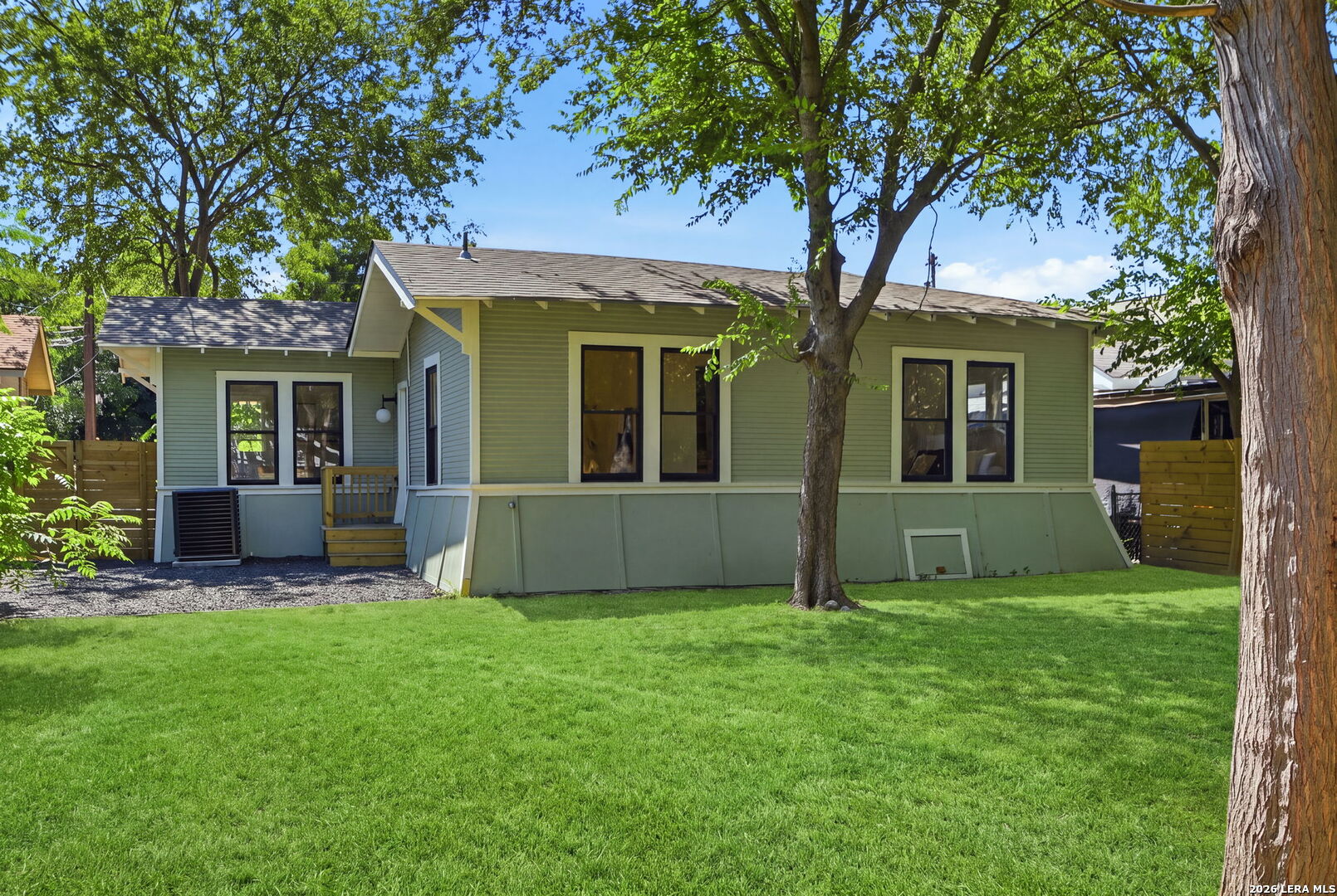 619 W Kings Highway San Antonio TX 78212