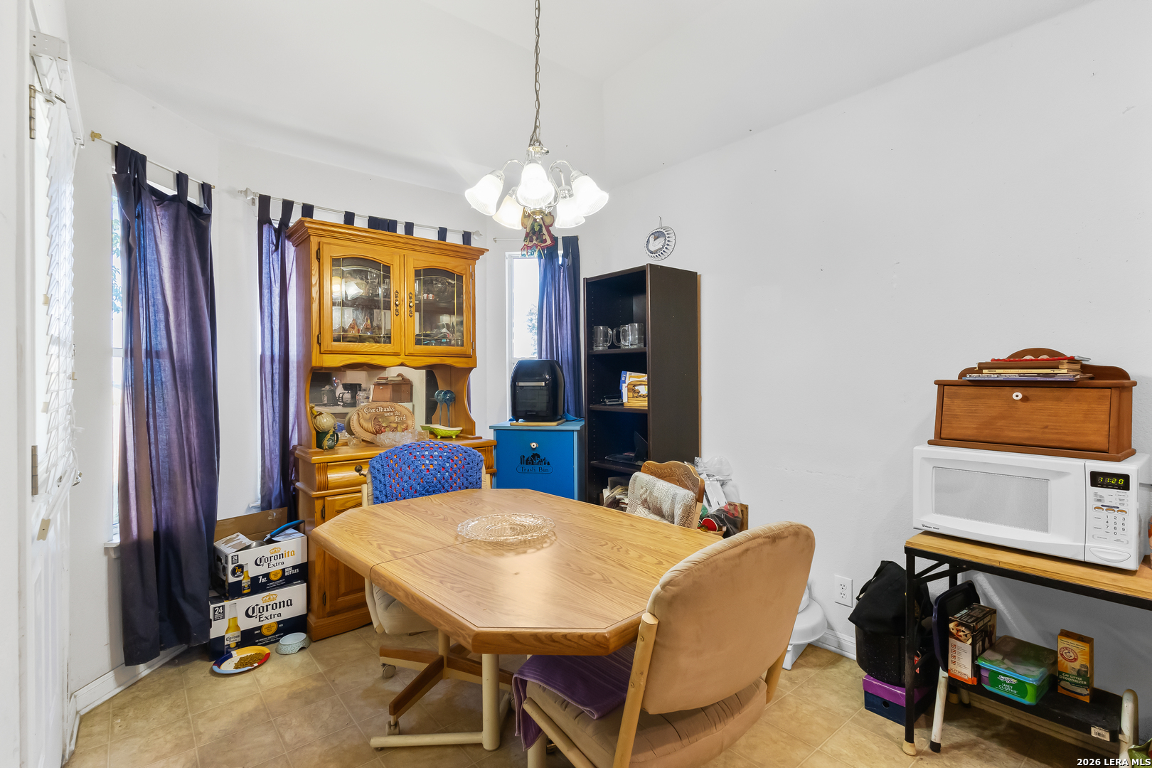 3827 Mistflower Drive Converse TX 78109