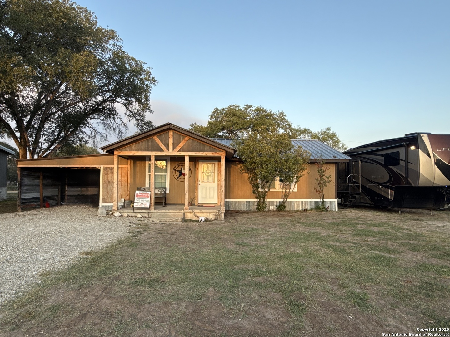 1503 N Hill Street Three Rivers TX 78071