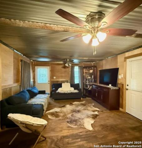 1503 N Hill Street Three Rivers TX 78071