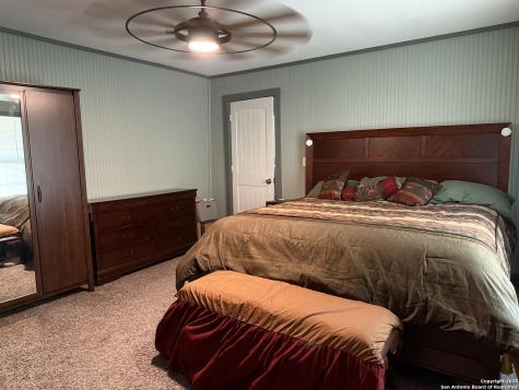 1503 N Hill Street Three Rivers TX 78071