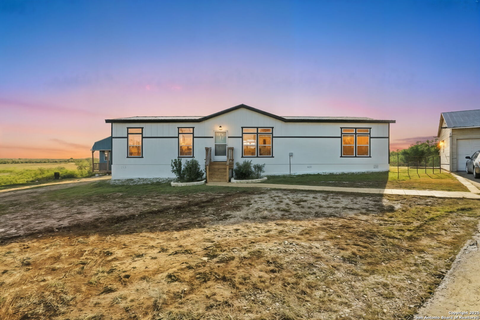 639 County Road 4614 Castroville TX 78009