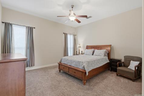 146 Sunrise Hill Castroville TX 78009