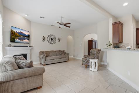 146 Sunrise Hill Castroville TX 78009