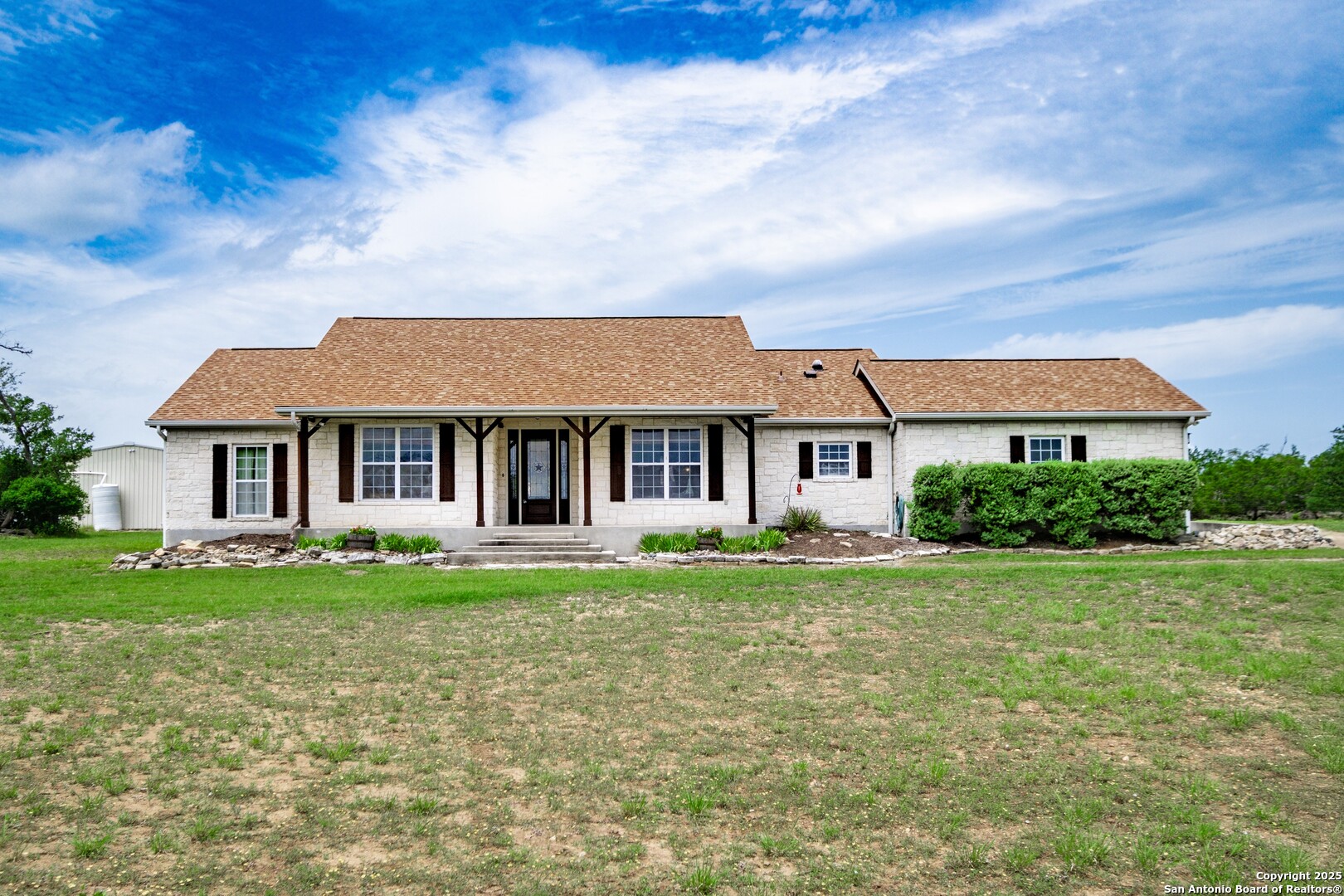 233 N Fork Bandera TX 78003