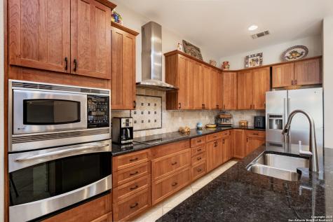 233 N Fork Bandera TX 78003