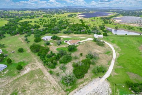 233 N Fork Bandera TX 78003
