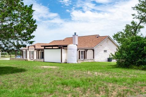 233 N Fork Bandera TX 78003