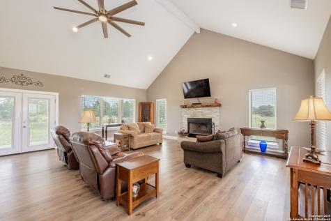 233 N Fork Bandera TX 78003