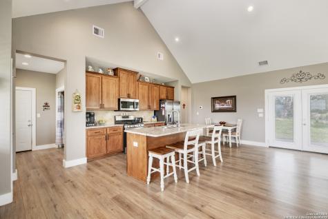 233 N Fork Bandera TX 78003