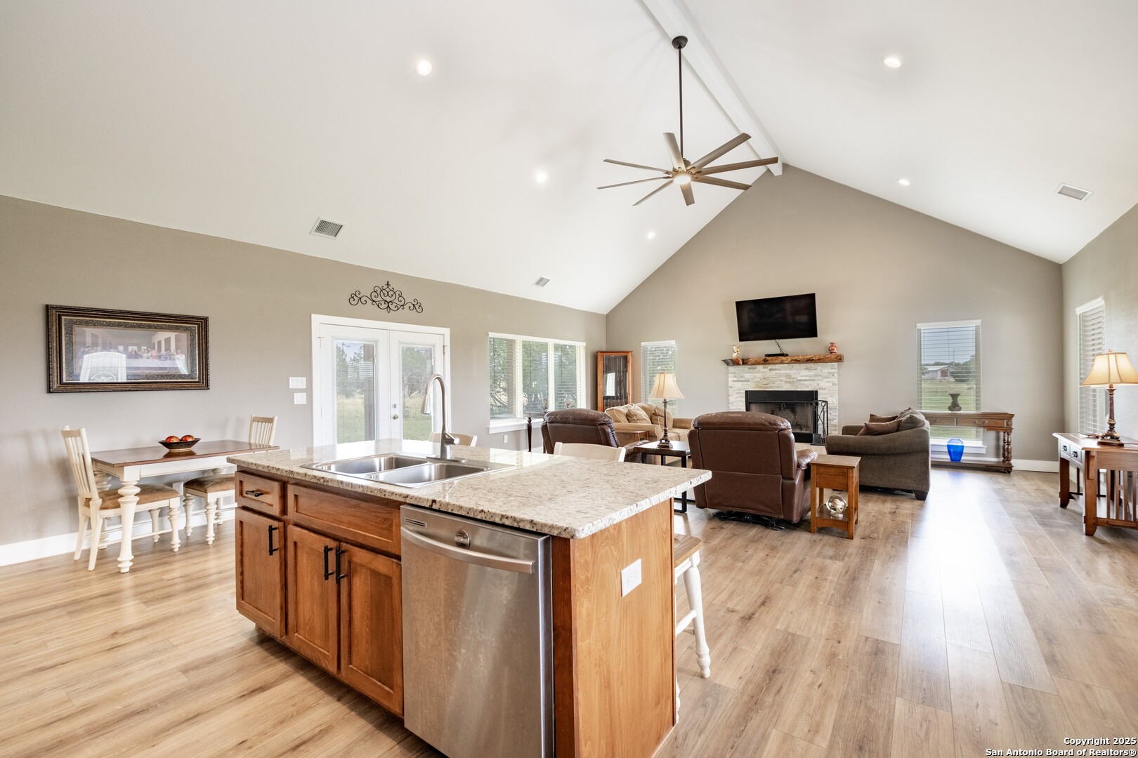 233 N Fork Bandera TX 78003