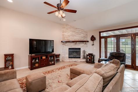 233 N Fork Bandera TX 78003