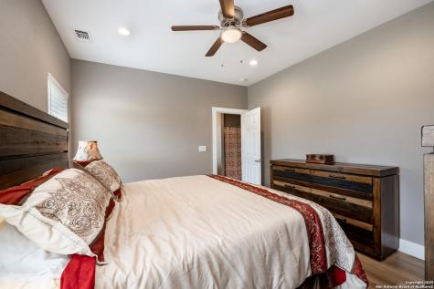 233 N Fork Bandera TX 78003