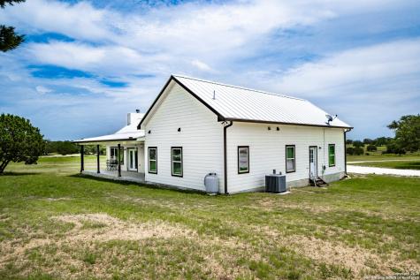 233 N Fork Bandera TX 78003