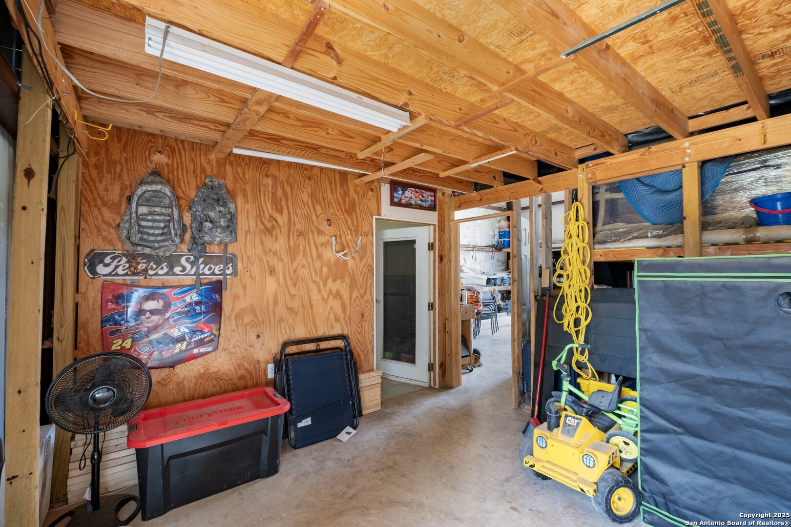 233 N Fork Bandera TX 78003