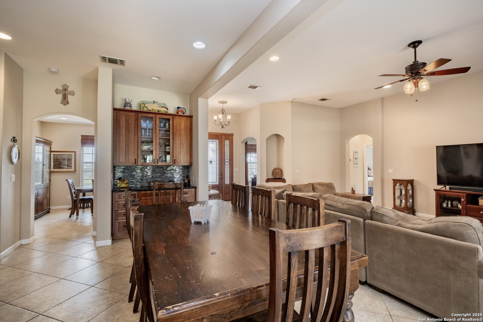233 N Fork Bandera TX 78003
