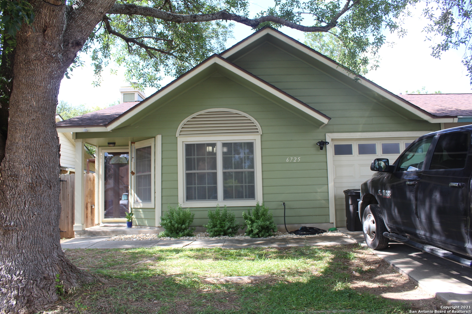 6725 Hickory Springs Drive San Antonio TX 78249