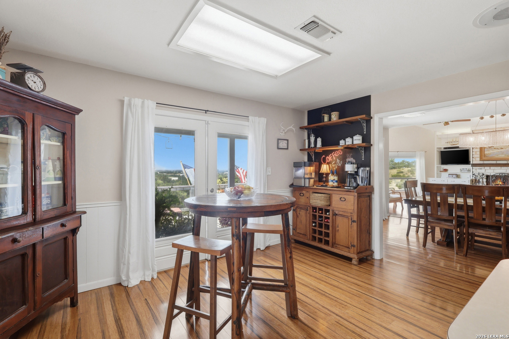 862 Indian Creek Loop Kerrville TX 78028