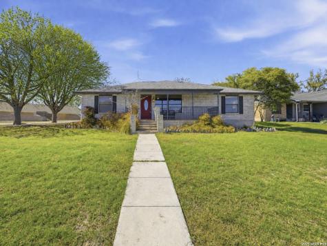 227 Southway Drive Kerrville TX 78028