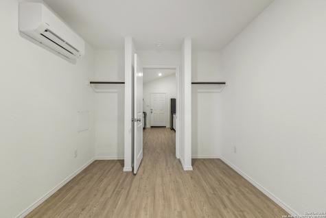 4283 Thalweg San Antonio TX 78223