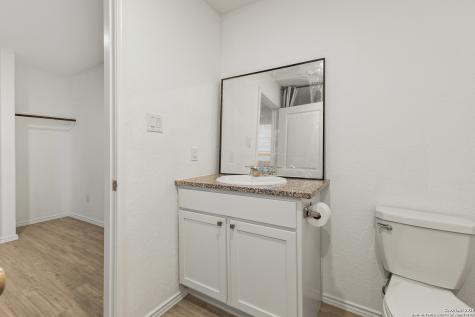 4283 Thalweg San Antonio TX 78223