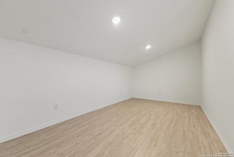 4283 Thalweg San Antonio TX 78223
