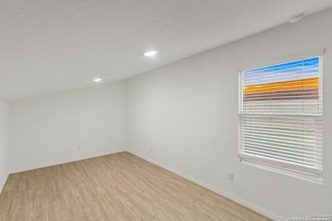4283 Thalweg San Antonio TX 78223