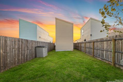 4283 Thalweg San Antonio TX 78223