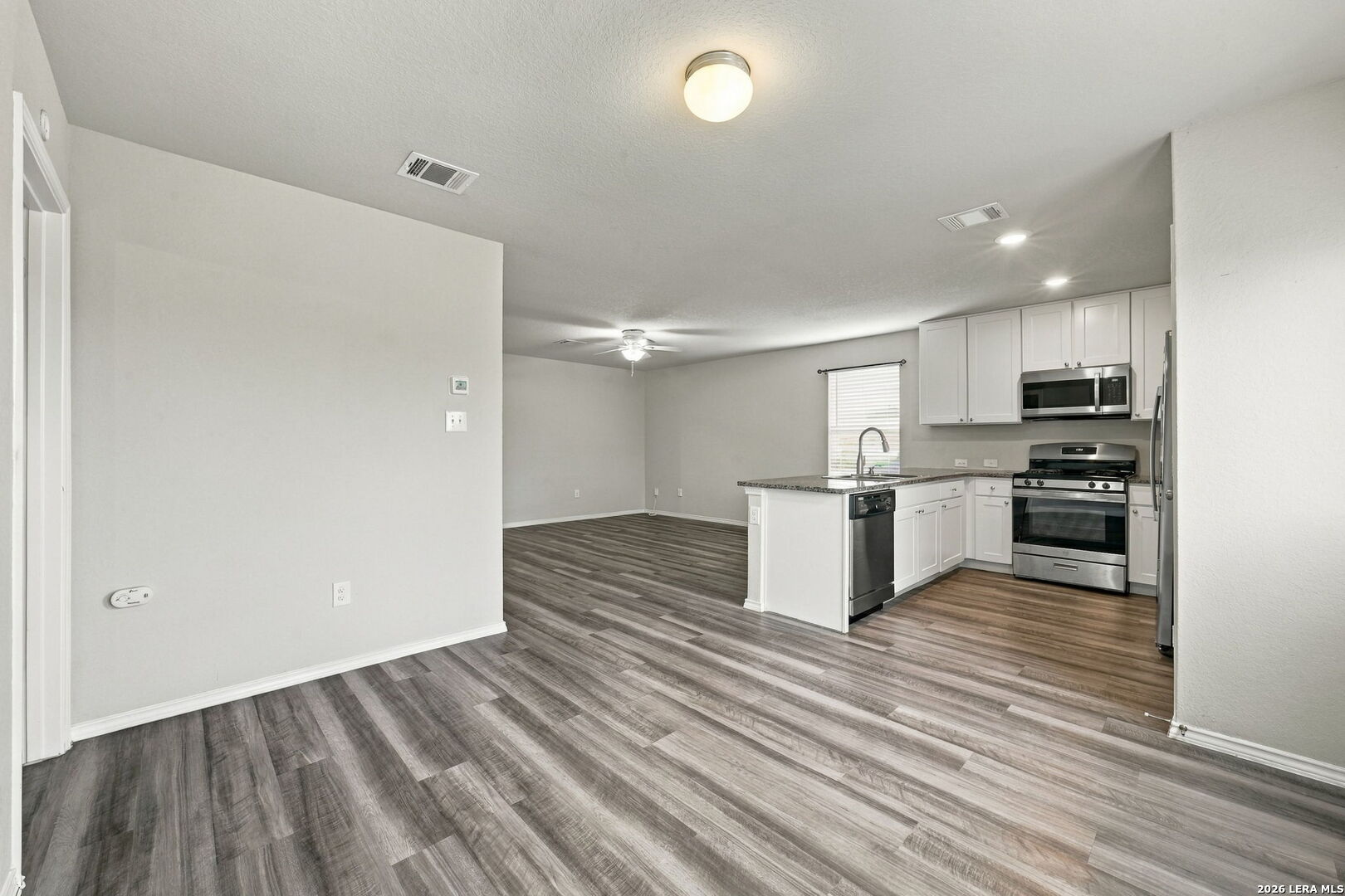 10214 Robbins Grove San Antonio TX 78245