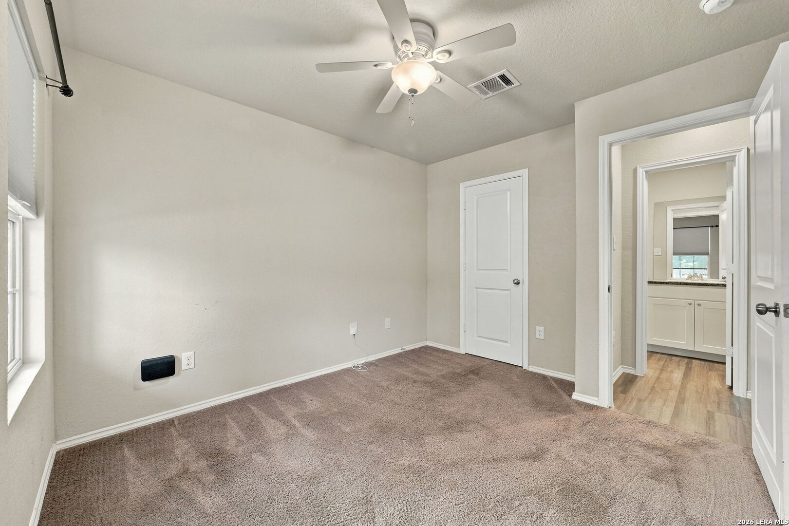 10214 Robbins Grove San Antonio TX 78245